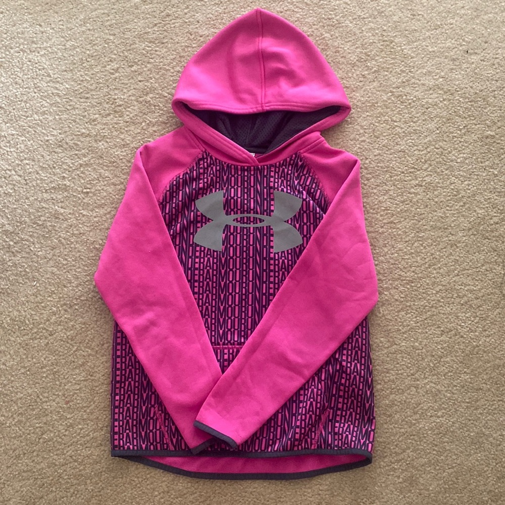 Youth Under Armour hoodie.  Size youth M, used with no defects.  Pink with text.